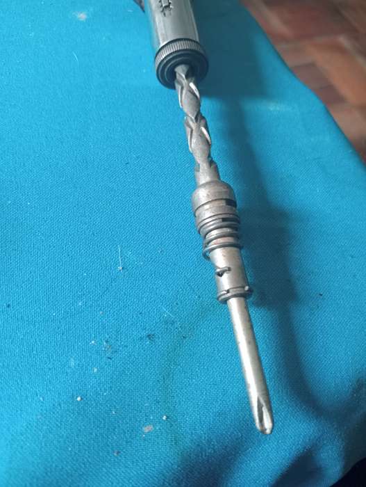 VINTAGE RATCHET SCREWDRIVER