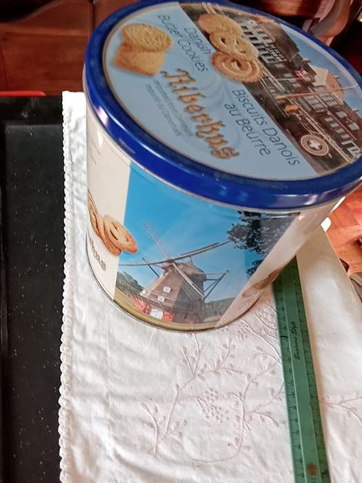 VINTAGE RIBERHUS DANISH BUTTER COOKIES