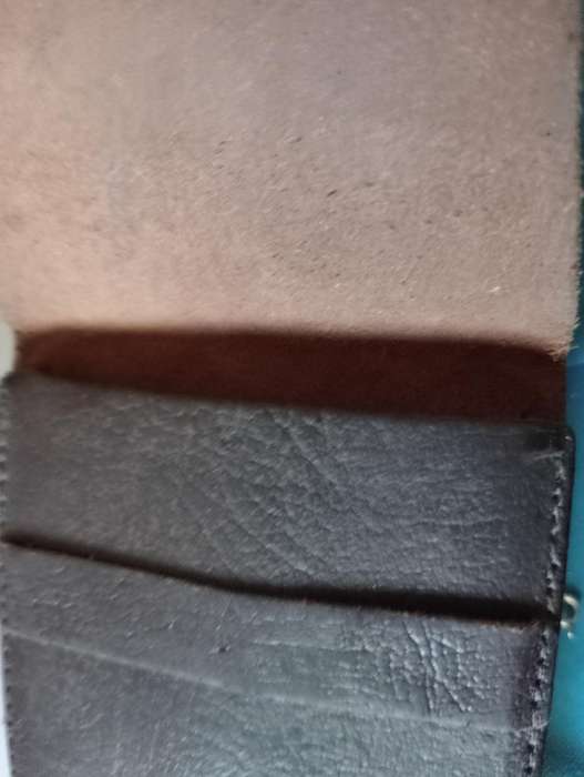 VINTAGE SMALL LEATHER WALLET