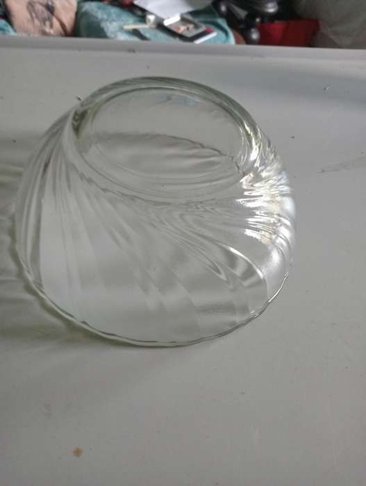 VINTAGE SMALL GLASS BOWL