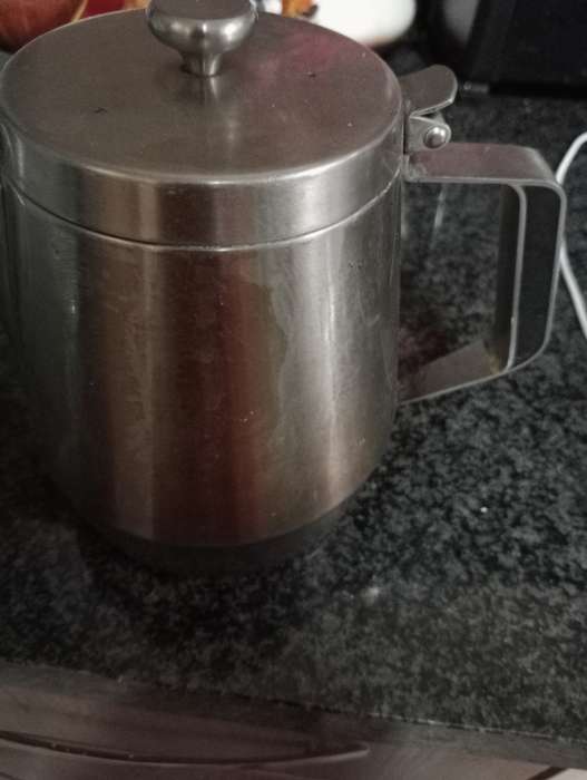 VINTAGE STAINLESS STEEL TEAPOT