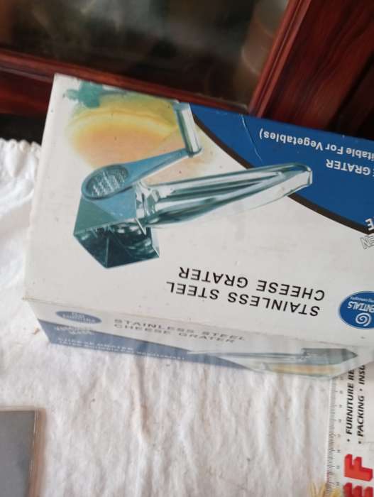 STAINLESS STEEL CHEESE GRATER AS NEW