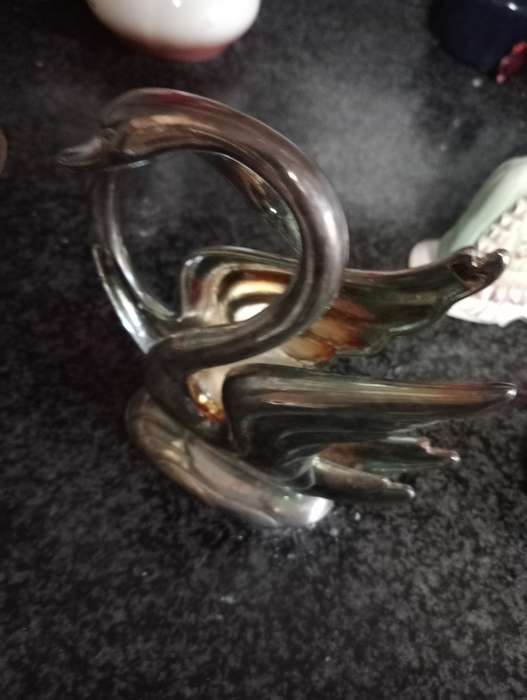 VINTAGE SWAN SERVETTE HOLDER