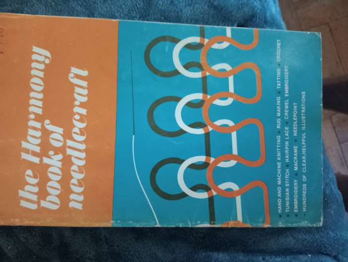 THE HARMONY BOOK OF NEEDLE CRAFTS