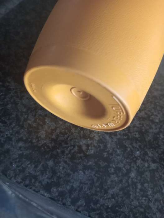 TUPPERWARE SHAKER