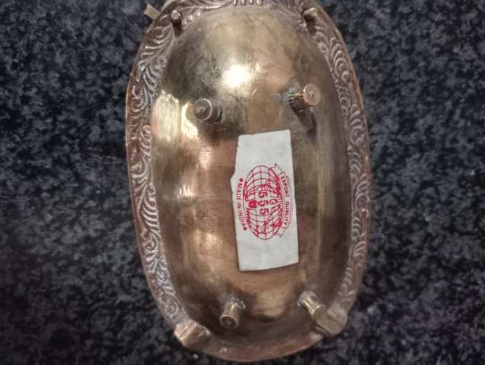 VINTAGE BRASS MINIATURE BATH ASHTRAY