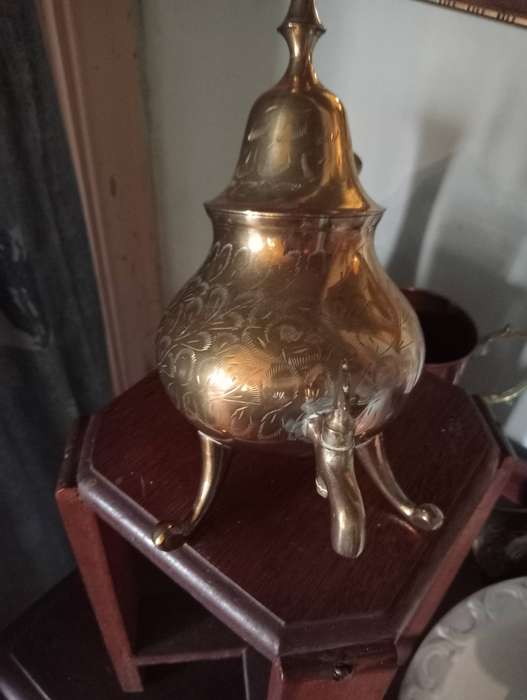 VINTAGE BRASS SAMOVAR KETTLE