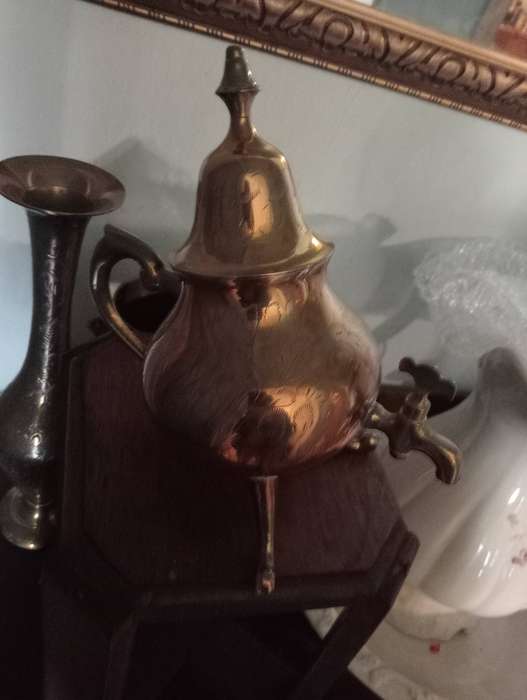 VINTAGE BRASS SAMOVAR KETTLE