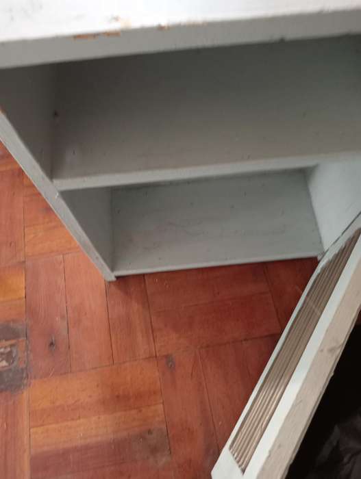 VINTAGE SMALL WOODEN CUBOARD
