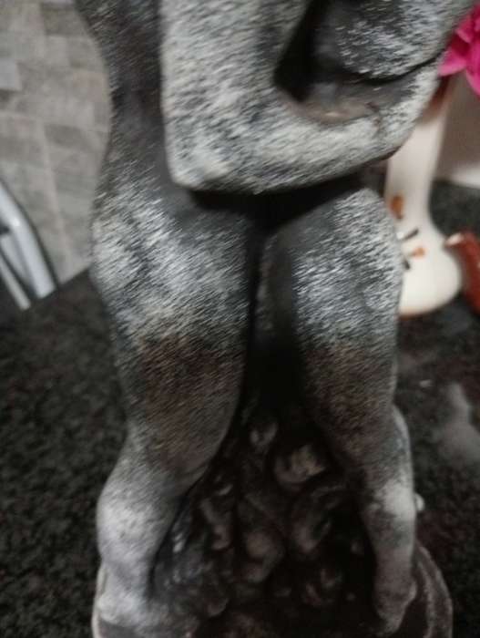 VINTAGE HEAVHY  THE KISS SCULPTURE