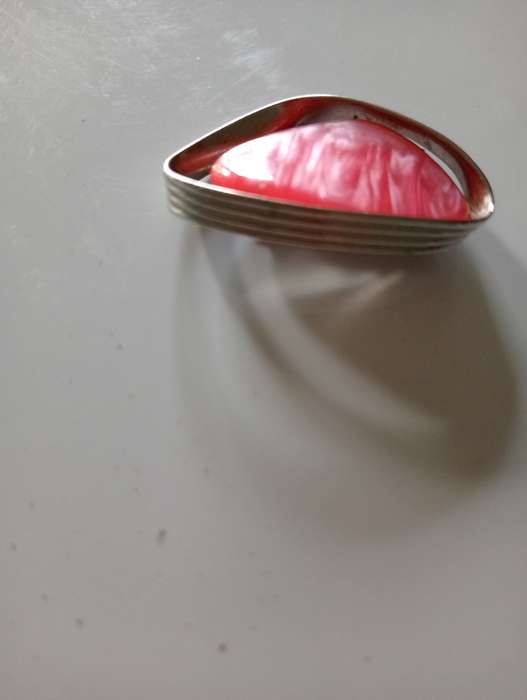VINTAGE SILVERPLATED RHODOCHROSITE BROoCH