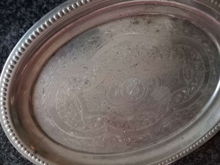 VINTAGE SMALL TRAY