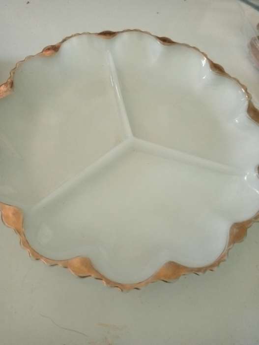 VINTAGE WHITE DIVIDED TRAY WITH GOLD RIM