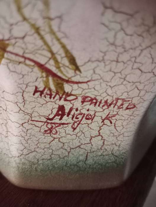 VINTAGE 1986 HANDPAINTED VASE