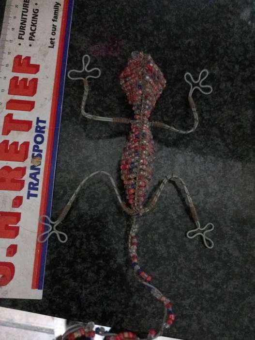 VINTAGE BEADED WIRE LIZZARD