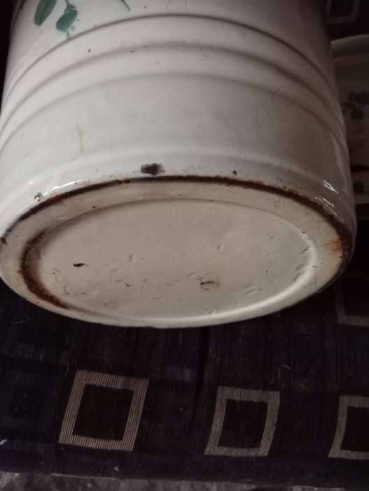Vintage enamel bucket with Lid
