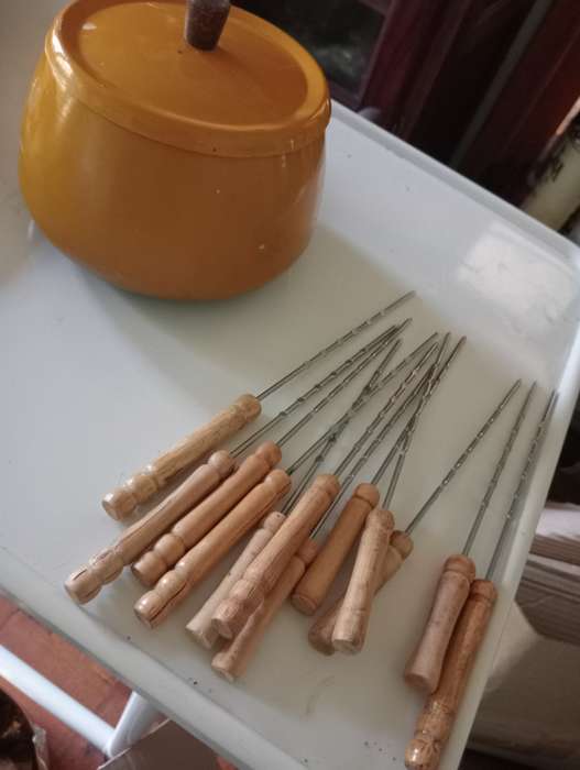 VINTAGE ENAMEL FONDUE SET