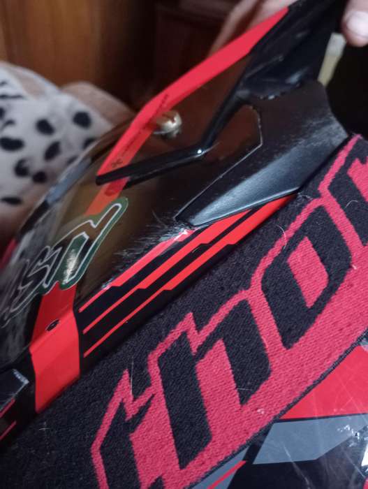 SECONDHAND  QUALITY OFF ROAD BIKE HELMET