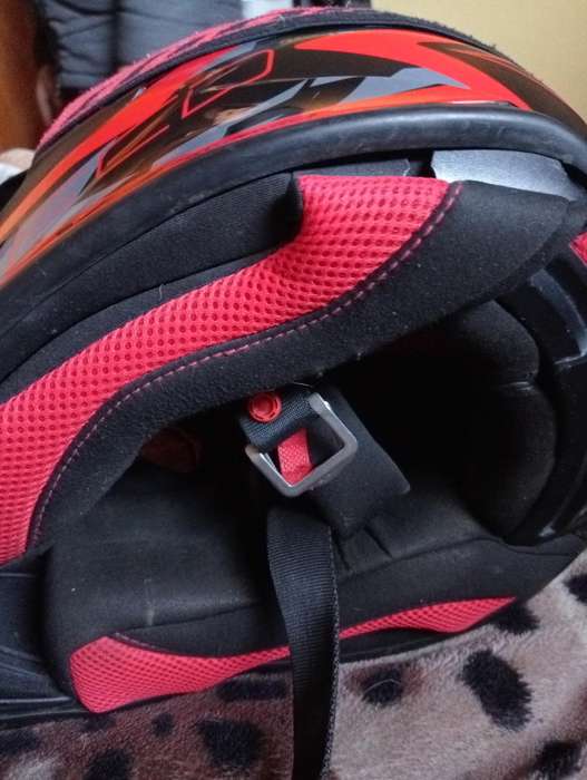 SECONDHAND  QUALITY OFF ROAD BIKE HELMET