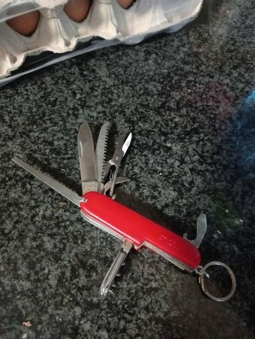VINTAGE JOHN BENSON KNIFE