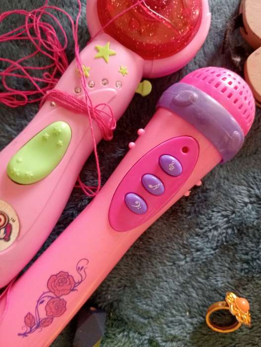 LOT VINTAGE TOYS