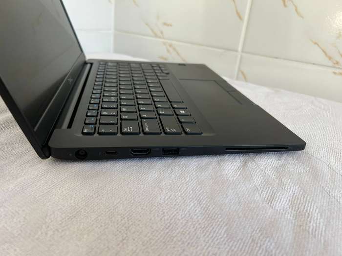 Dell Latitude 7390 -> Core i5-8350U / 8GB RAM / 256GB SSD / Windows 11 PRO
