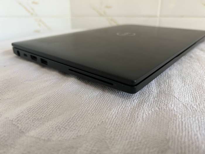 Dell Latitude 7390 -> Core i5-8350U / 8GB RAM / 256GB SSD / Windows 11 PRO