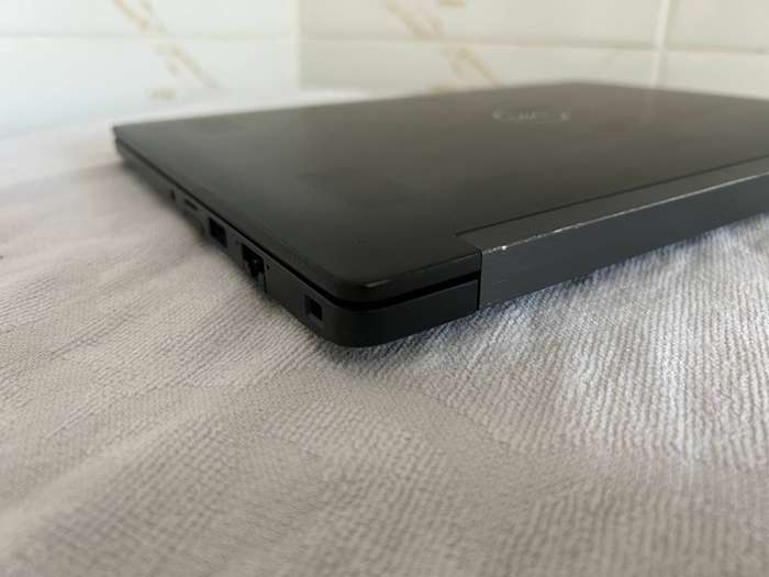 Dell Latitude 7390 -> Core i5-8350U / 8GB RAM / 256GB SSD / Windows 11 PRO