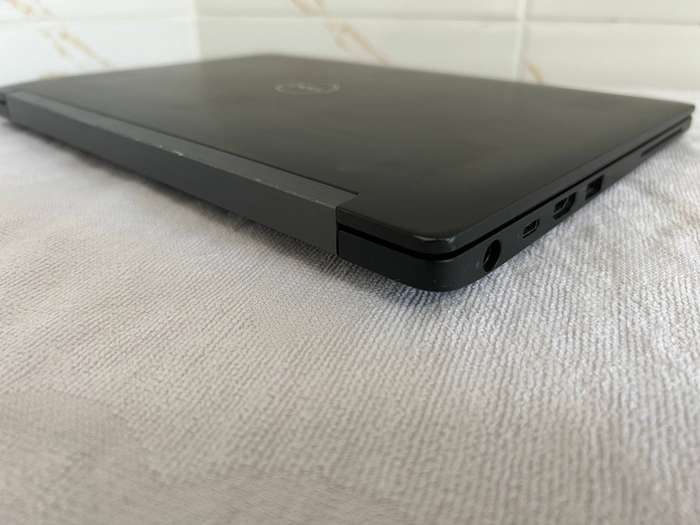 Dell Latitude 7390 -> Core i5-8350U / 8GB RAM / 256GB SSD / Windows 11 PRO