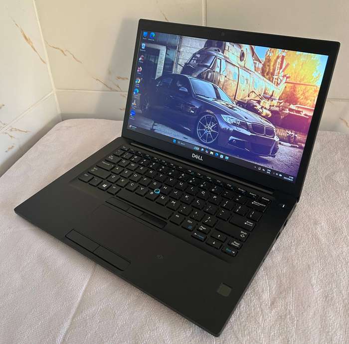 Dell Latitude 7490 | Intel Core i5 8350U 1.70GHz | 8GB DDR4 Ram |256GB NVME | 14 LCD Display