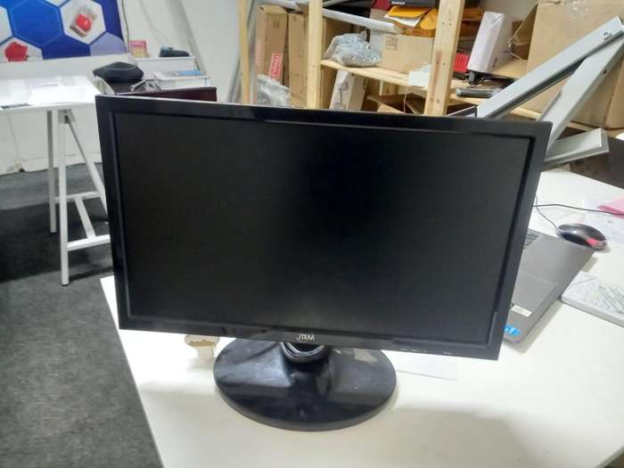 19 INCHES LED MONITOR