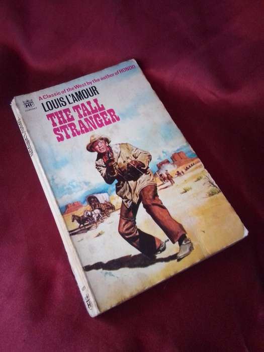 Louis L'Amour The Tall Stranger - 1971 Paperback