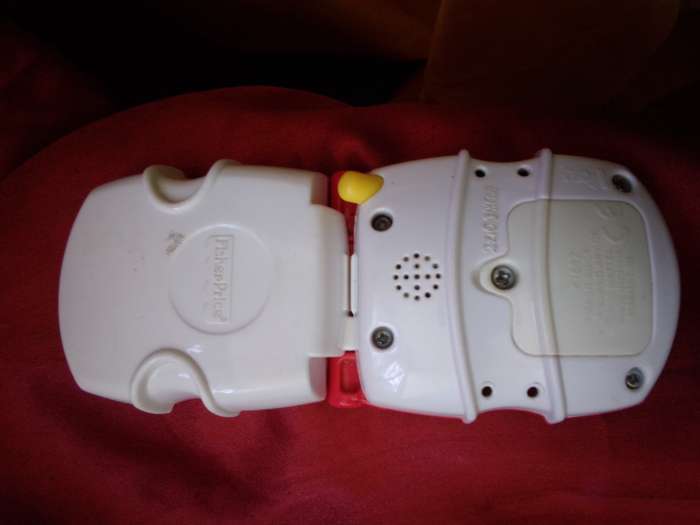 2006 Fisher Price / Mattel Fold Up Cell Phone