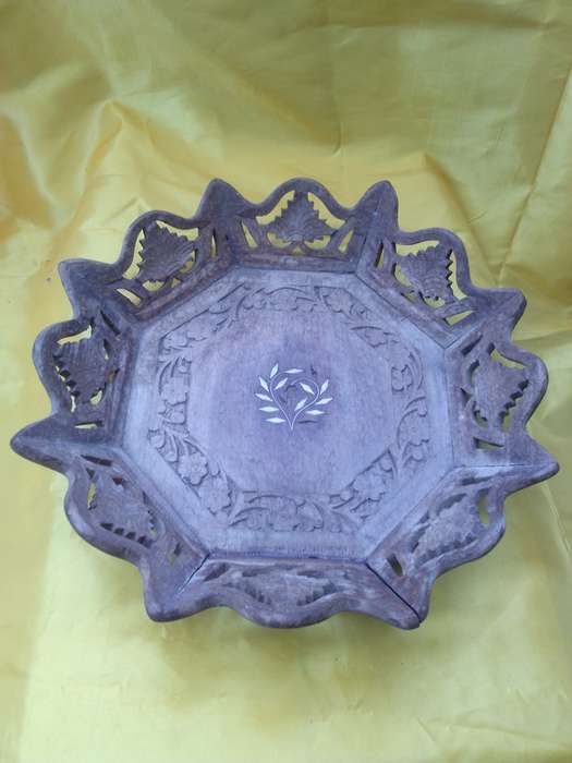 Victorian Inlaid Wooden Fruit Dish