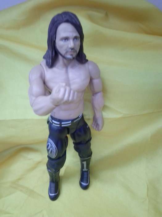 2018 Mattel WWE Articulated Figurine