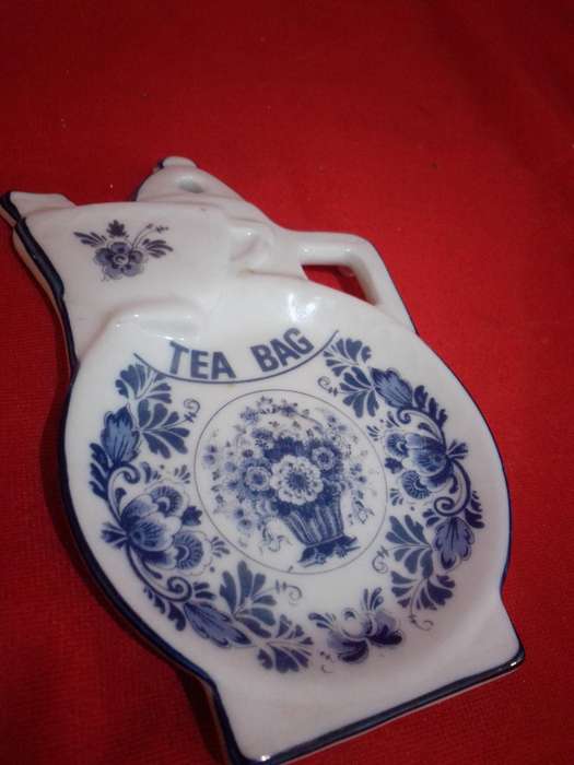 Delft Tea Bag porcelain Rest