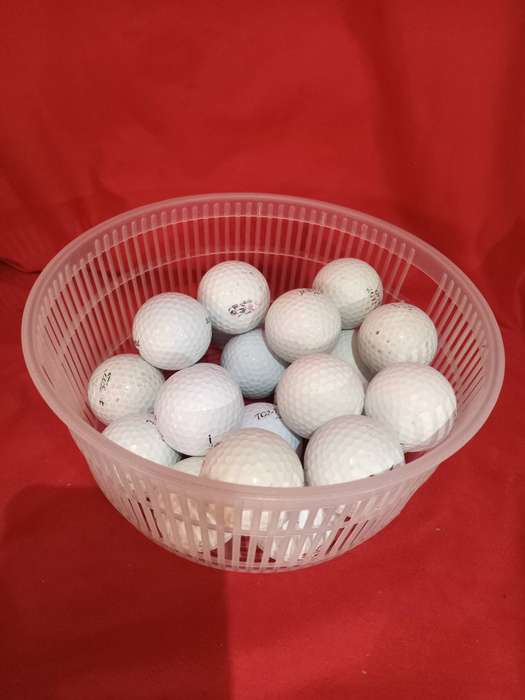 24 x Assorted Golf Balls