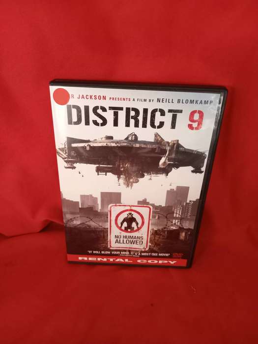 DISTRICT 9 DVD