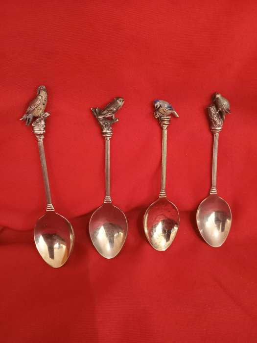 Set of 4 Vintage Silver Plate Bird Themed Tea Spoons by W.A.P.W. England