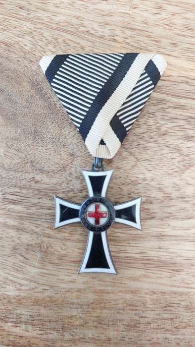 - Marion Cross of the German Knight Order -