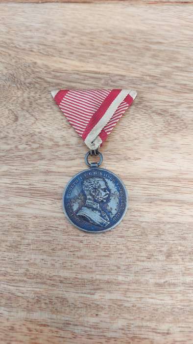 - Austria- Hungary Medal for Bravery (Der Tapferkeit) 1st Class 1864 -