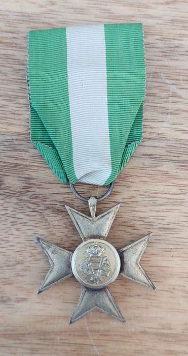 - WW1&WW2 Italy Military 25 Years Long Service Medal (1900-1944) -