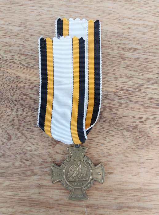 - German Prussia Main Army Combatant Cross 1866 -