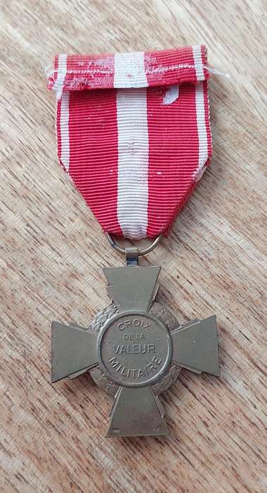 - France Cross of Military Valour with 1 x Bronze & 2 x Silver Star Emblems on ribbon -