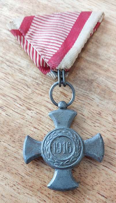 - WWI Austro-Hungarian Empire Iron Cross of Merit Medal -