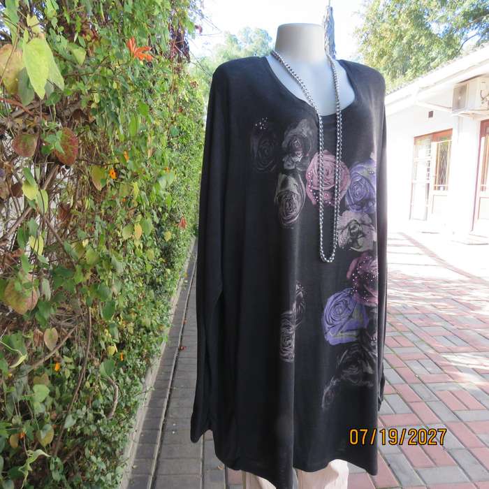 DONNA CLAIRE dark grey long sleeve polyrayon stretch top. Pink-purple roses front. Size 52