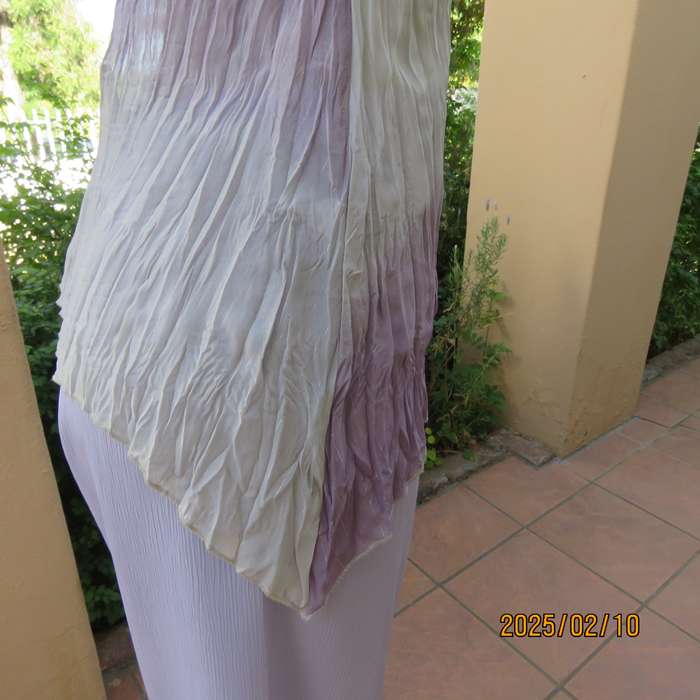 INWEAR sexy cool sheer polyester top in soft shades of lilac. Permanent pleats. Size 60. As new.