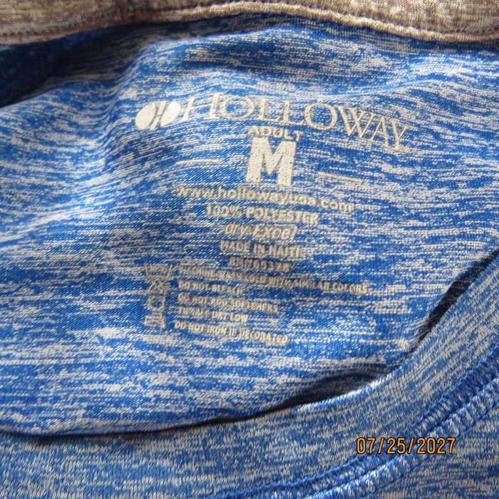 HOLLOWAY mottled blue-white sports top. Dry Excel. 100% polyester. Size 36 -M