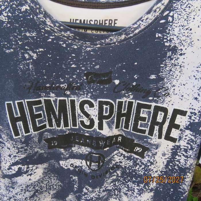 HEMISPHERE denim culture  navy-white T shirt size Large. Tie dye look.