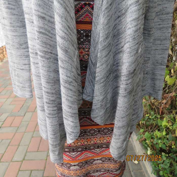 Grey mottled long sleeve waterfall style polyester stretch knit top size 36.